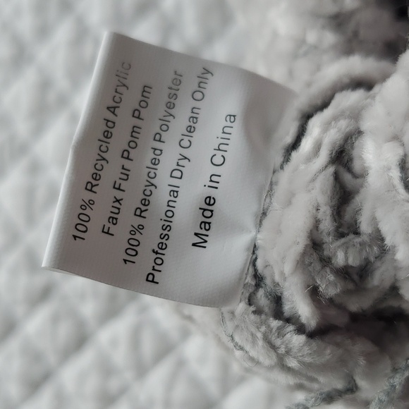 🍒Jules Kae Women's Beanie - Picture 5 of 8